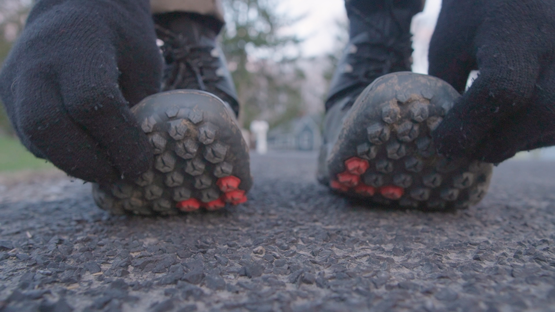 Vivobarefoot Tracker Decon Jjf Flex Front Road